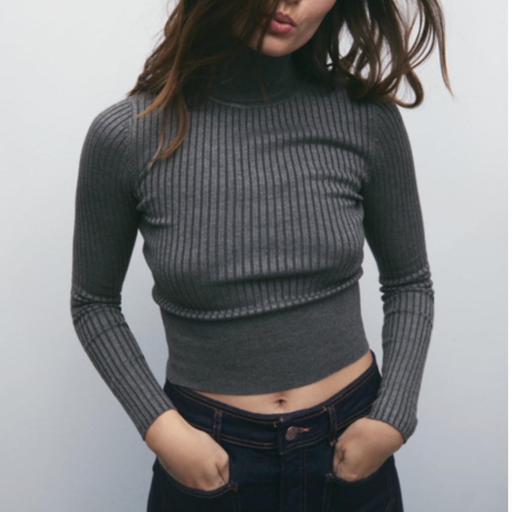 Zara Gray Ribbed Turtleneck Top